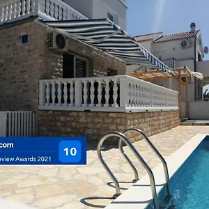 kua-za-odmor-postonjski.hotelinzadar.com/